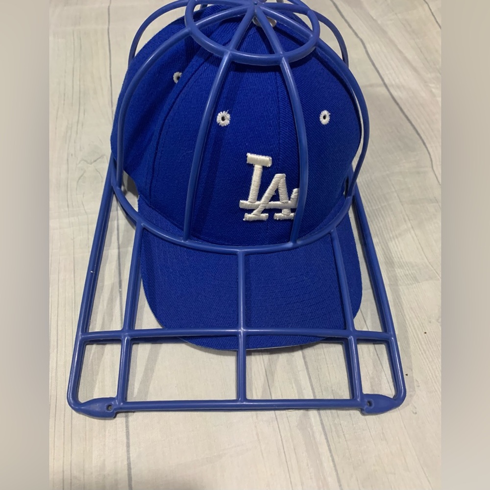 Dodgers cap and washer cap